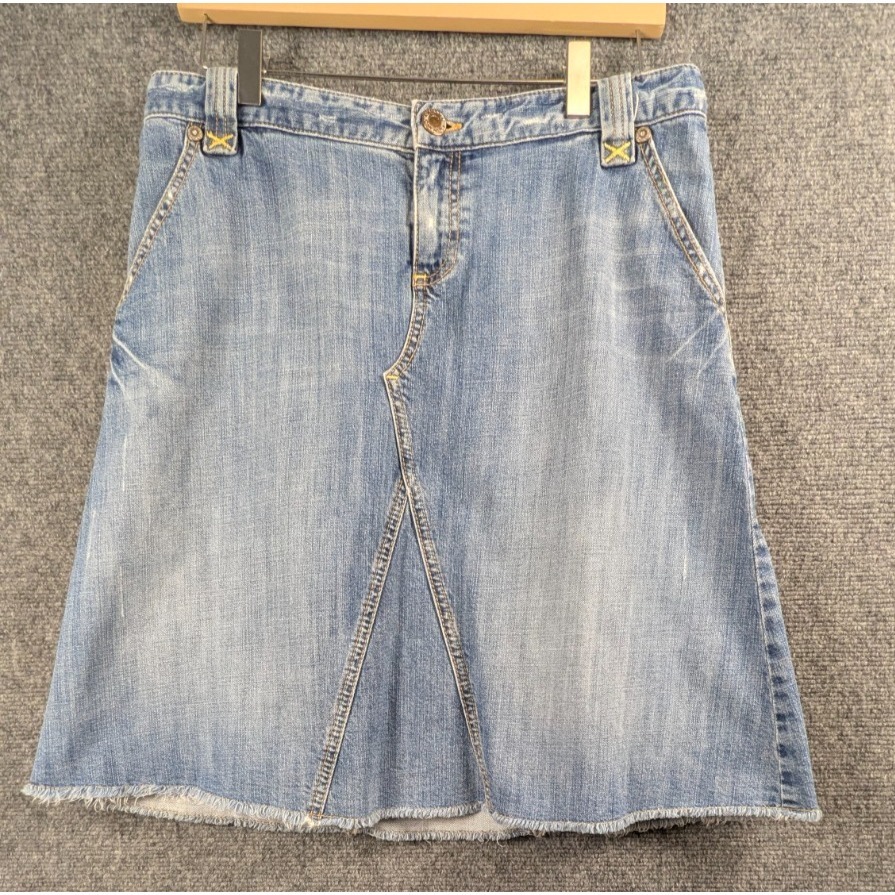 Banana Republic Women's Denim Skirt Size 4 Light Wash A-Line Raw Hem Midi Knee
